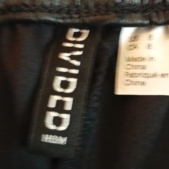 H&M Divided high rise elastic waist faux leather black jogger draw string size 8 - Picture 11 of 13